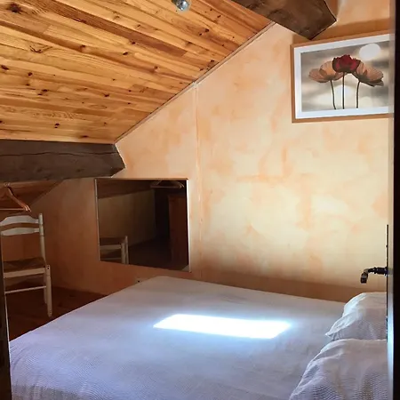 Holiday home Ardoise Et Girolle *