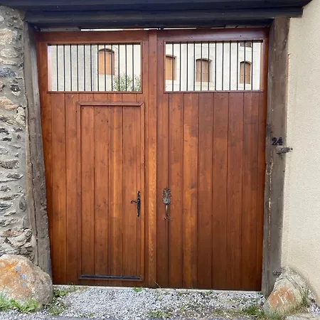 Ardoise Et Girolle Formiguères