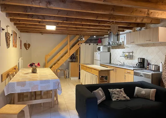 Ardoise Et Girolle Tatil Evi